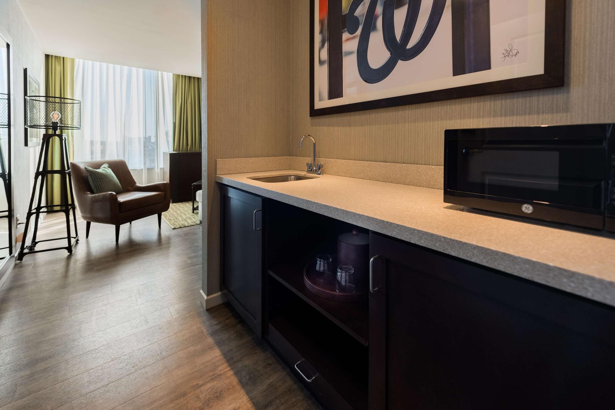 Hampton Inn & Suites Washington, D.C. - Navy Yard Екстериор снимка