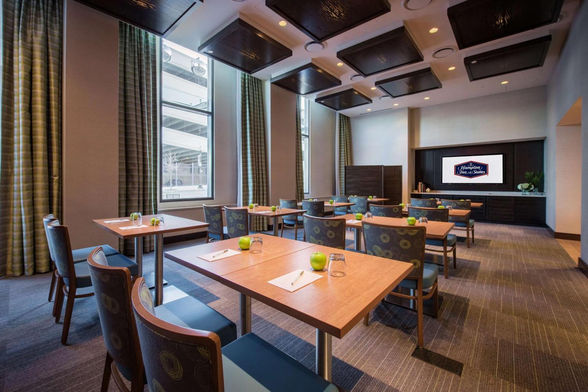 Hampton Inn & Suites Washington, D.C. - Navy Yard Екстериор снимка