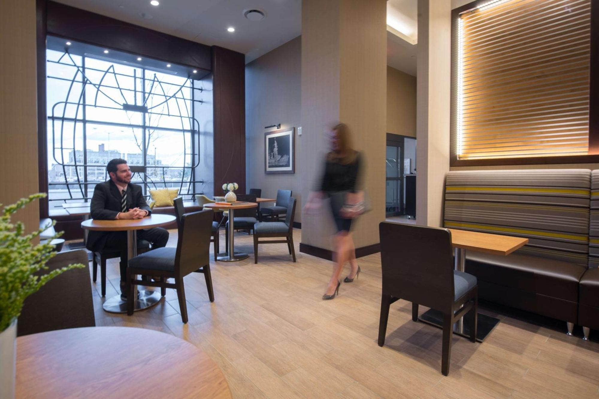 Hampton Inn & Suites Washington, D.C. - Navy Yard Екстериор снимка